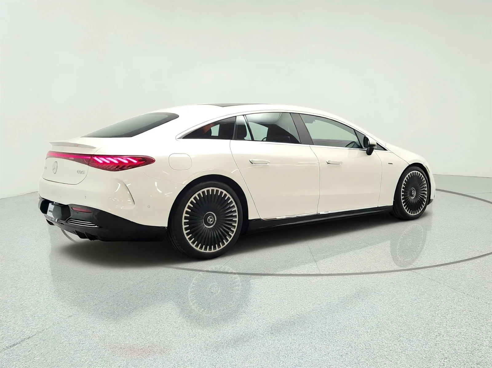 Certified Used 2023 MANUFAKTUR Diamond White Mercedes-Benz AMG® EQS 4MATIC+ Sedan image 5