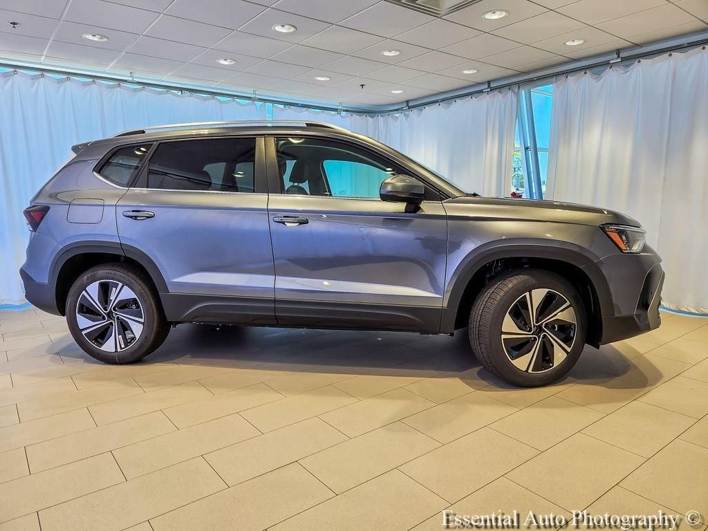 New 2026 Platinum Gray Metallic Volkswagen SE AWD image 5