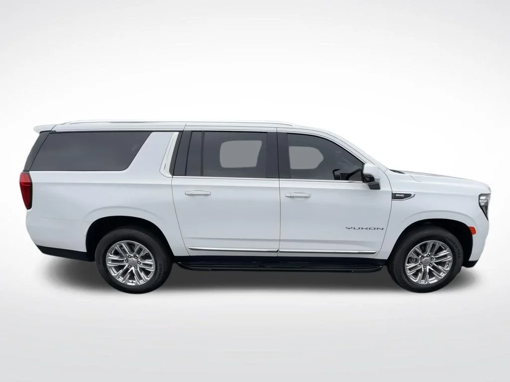 Certified Used 2023 White GMC SLT image 10