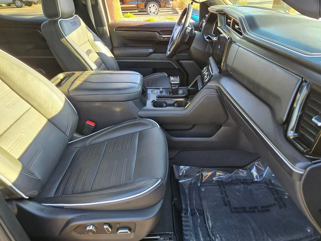 Used 2023 Onyx Black GMC AT4X image 15