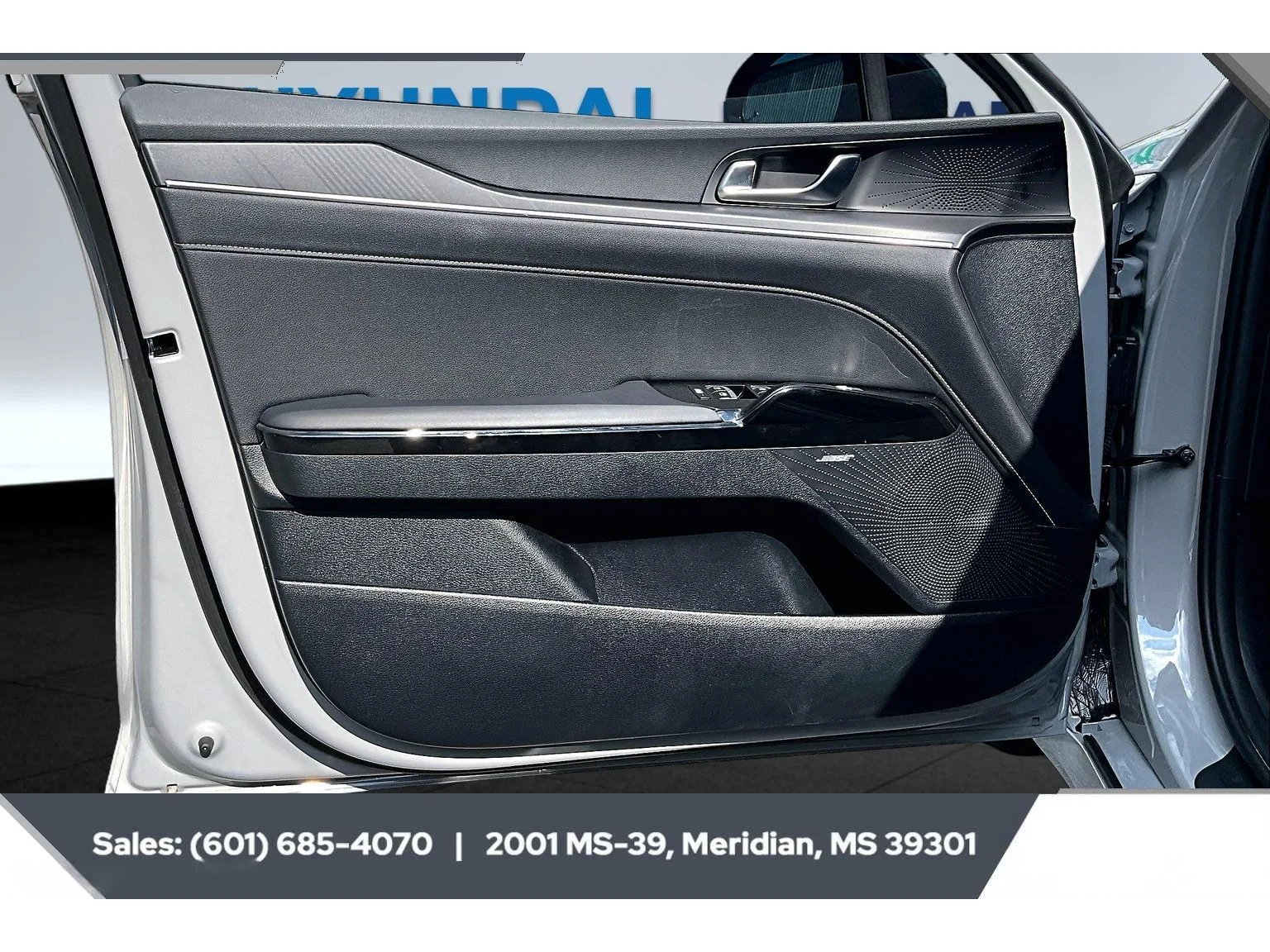 Used 2026 Wolf Gray Kia GT-Line image 17
