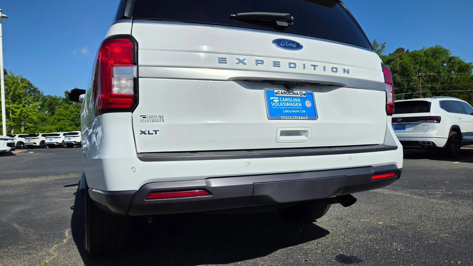 Used 2024 Oxford White Ford XLT image 11