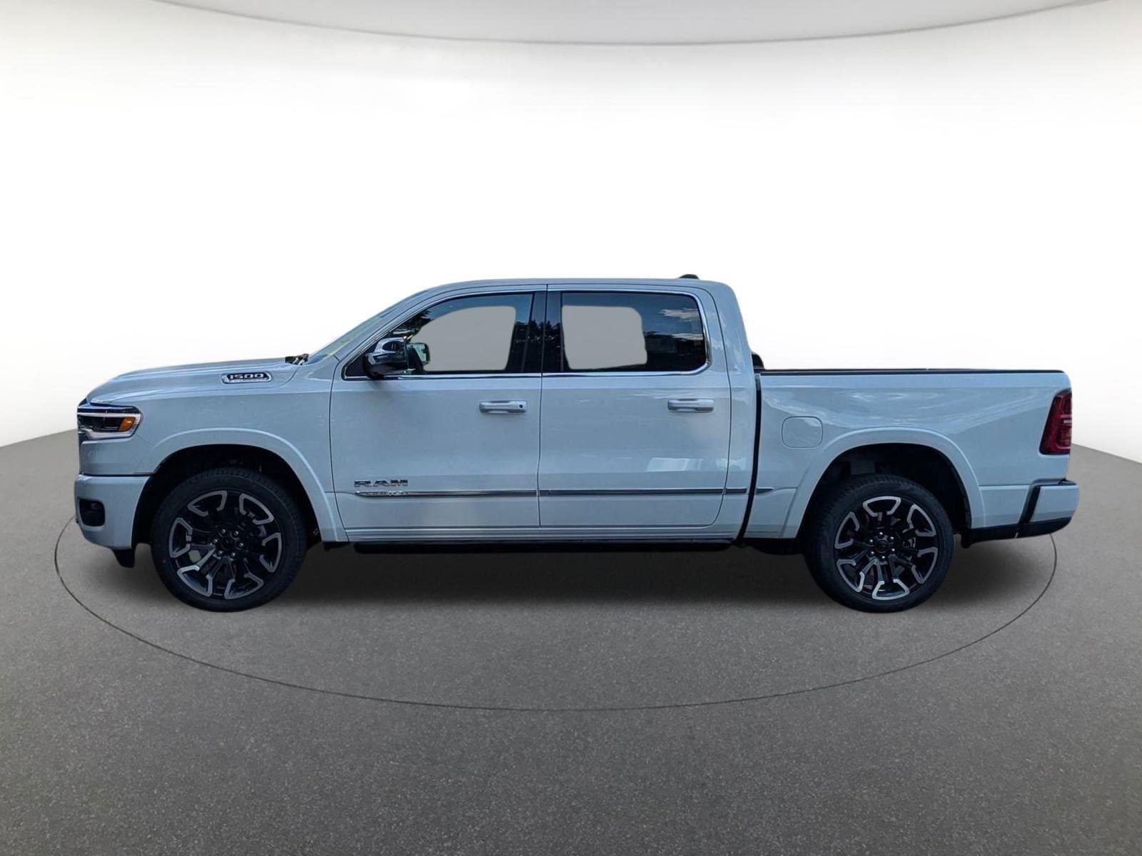 2026 RAM 1500 Limited - Photo 8