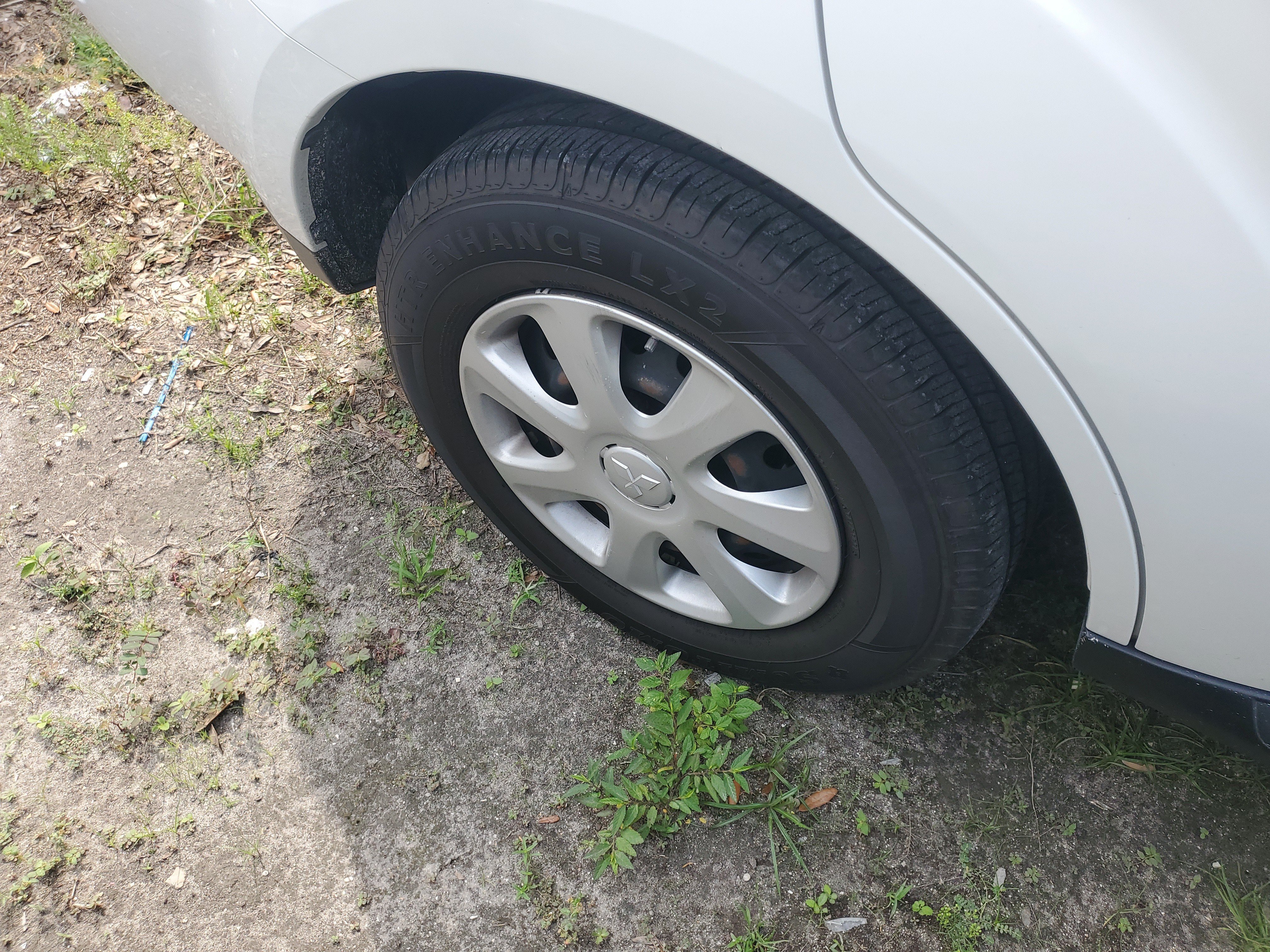 Used 2012 White Mitsubishi ES image 3