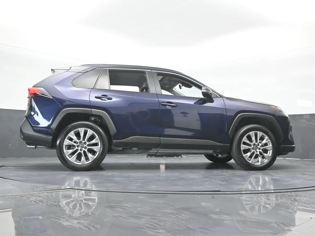 Used 2025 Blueprint Toyota XLE Premium image 62