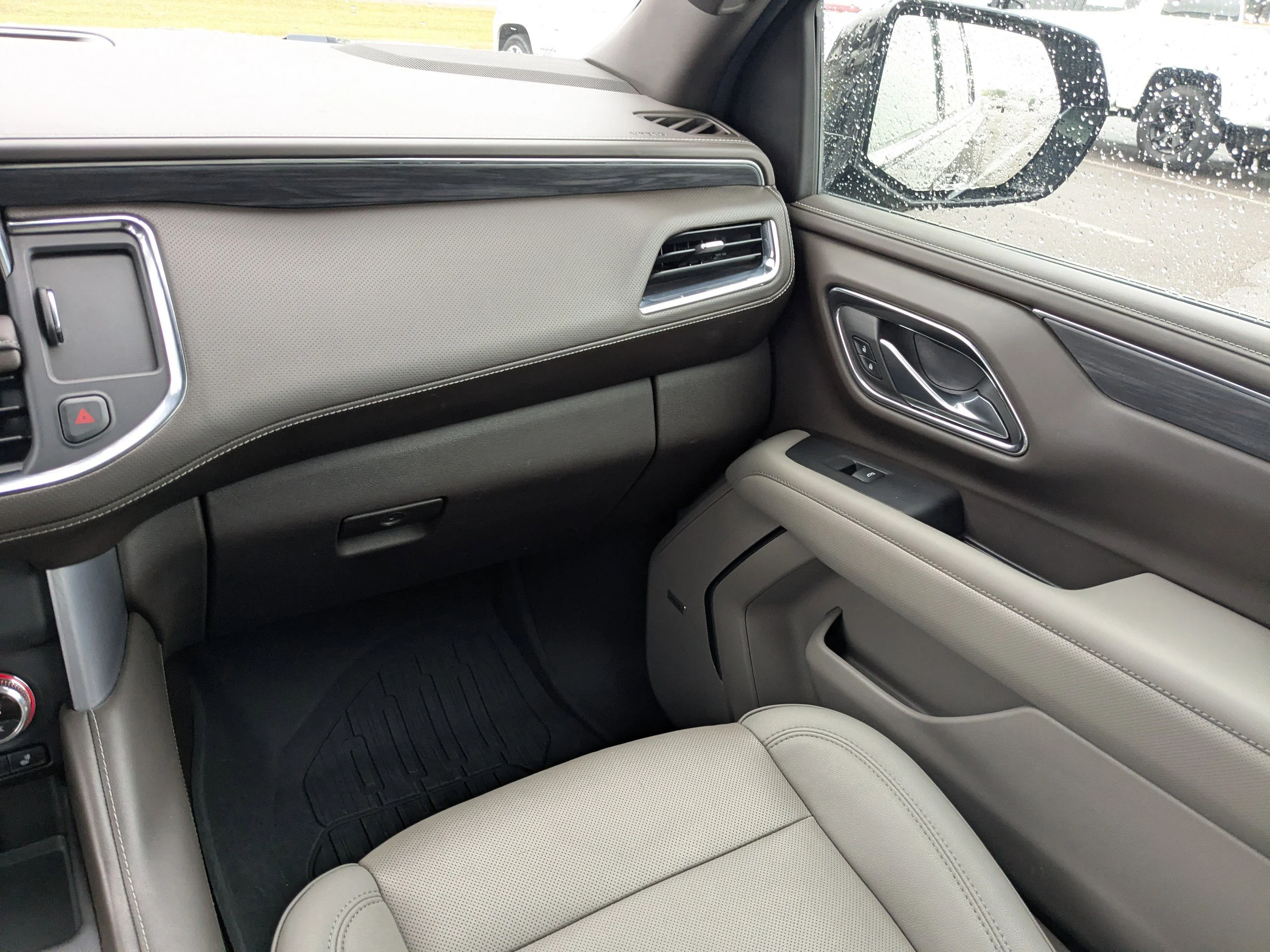 Used 2023 Onyx Black GMC SLT image 17