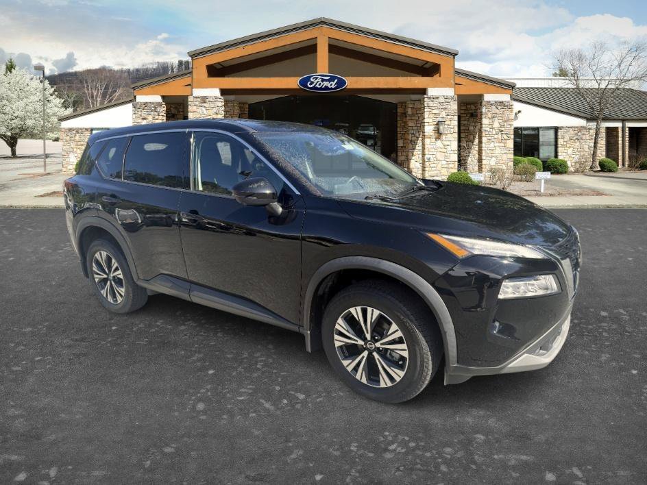Used 2021 Super Black Nissan SV image 3