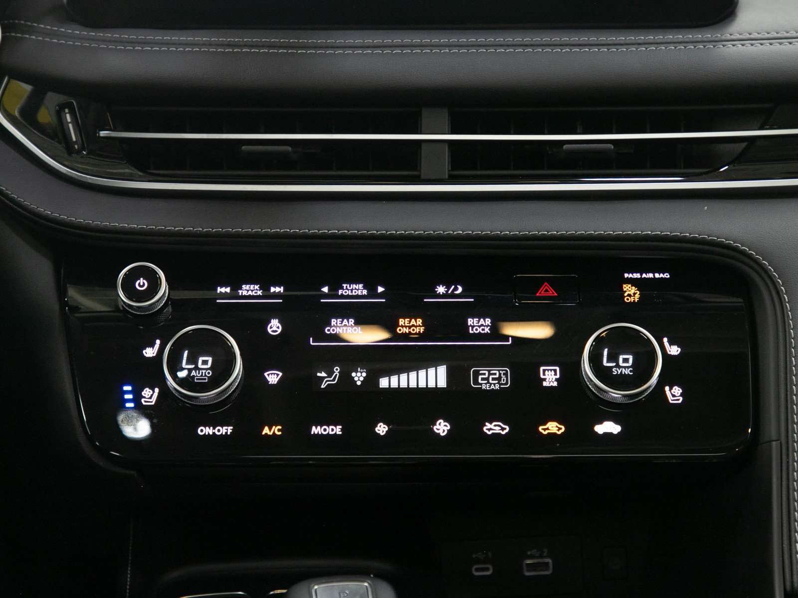 Used 2023 Graphite Shadow INFINITI Sensory image 21