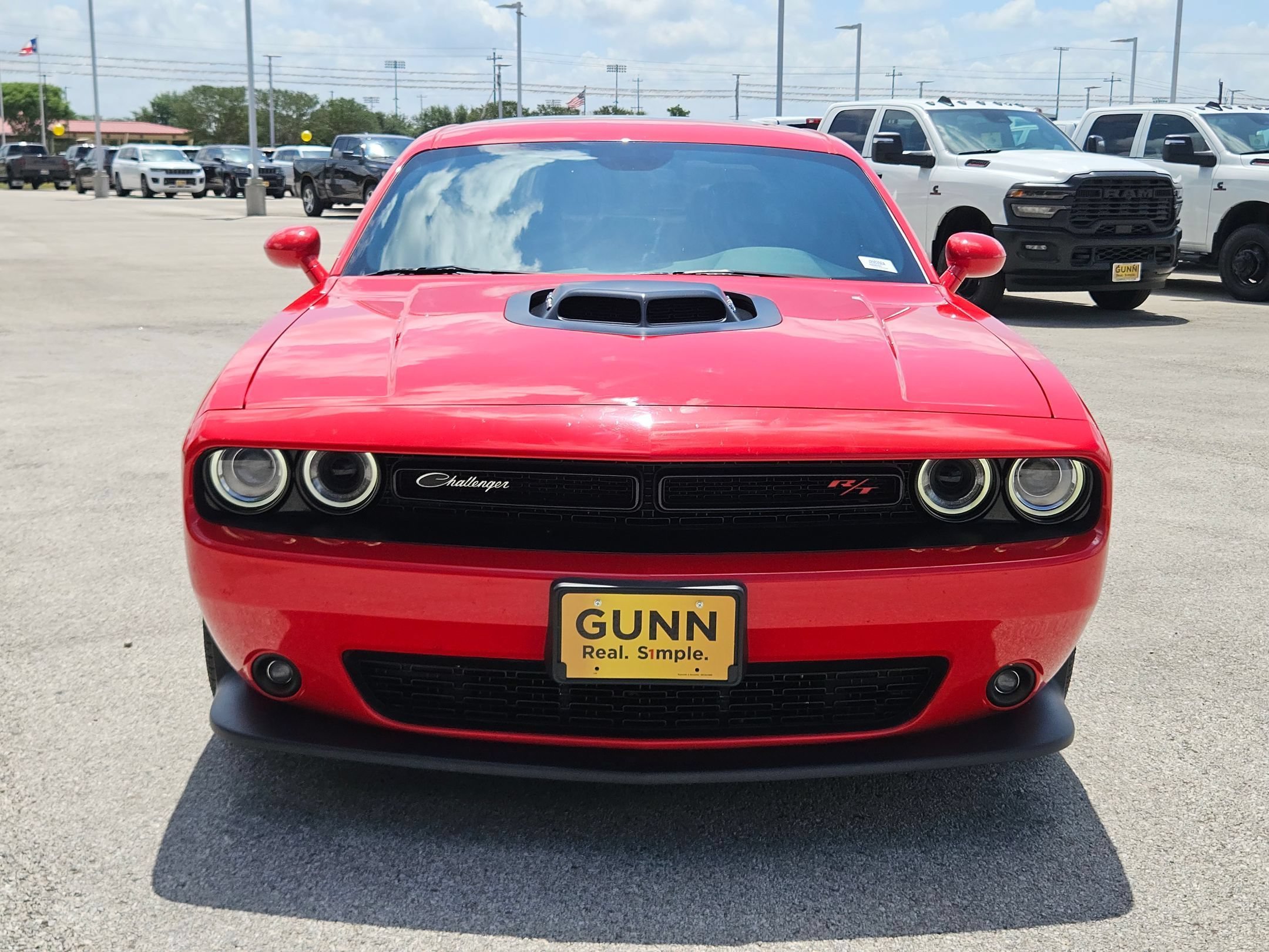 Used 2016 Torred Clearcoat Dodge 392 Hemi Scat Pack Shaker image 8