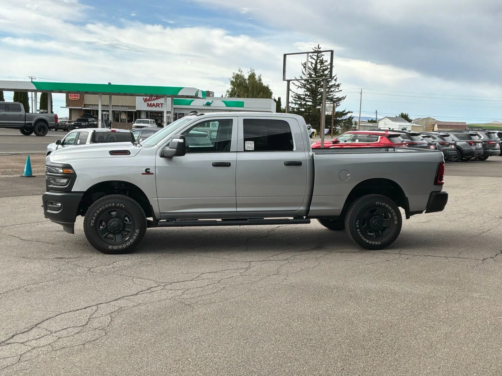 New 2026 Silver-Zynith Exterior Paint RAM Tradesman image 10