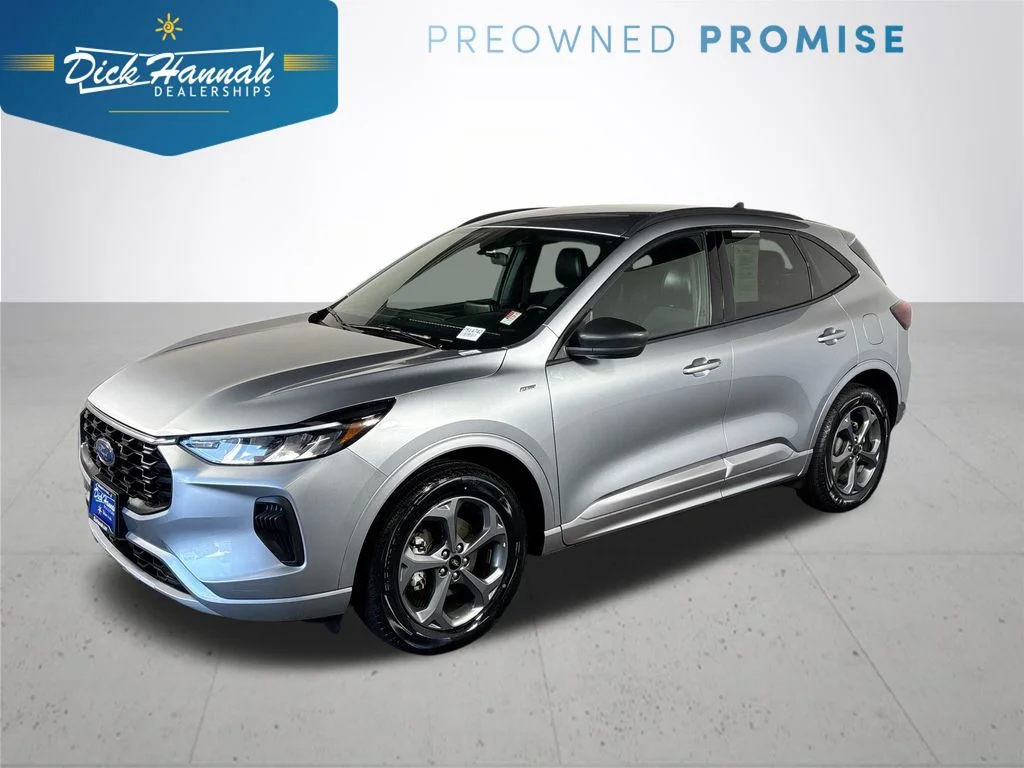 2023 Ford Escape ST-Line AWD's photo