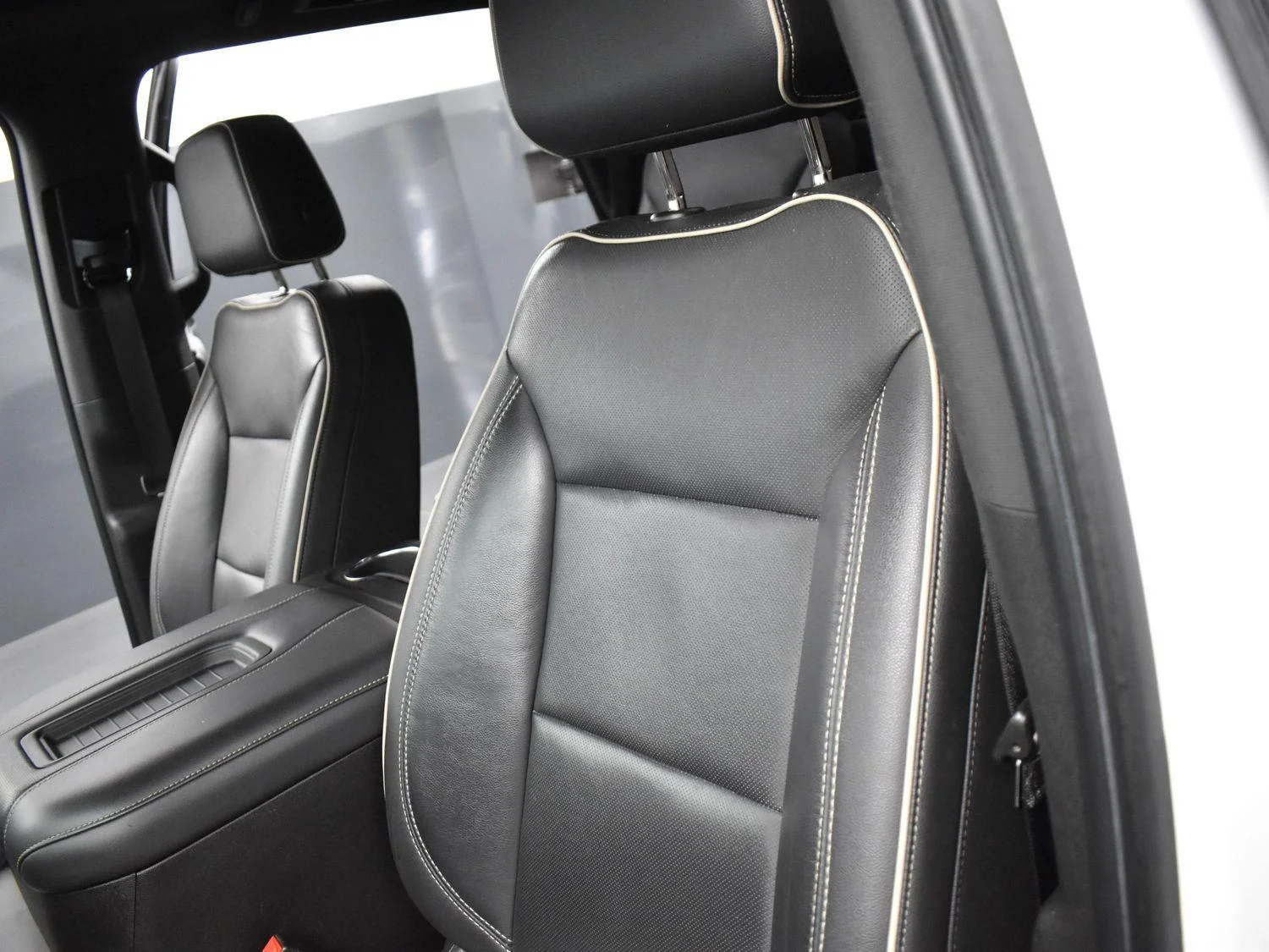 Used 2021 Summit White GMC SLT image 17