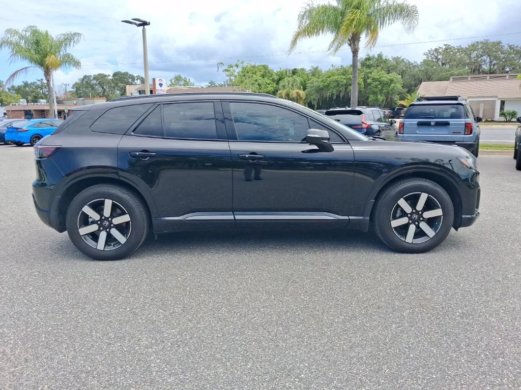 Used 2024  Honda Touring image 4