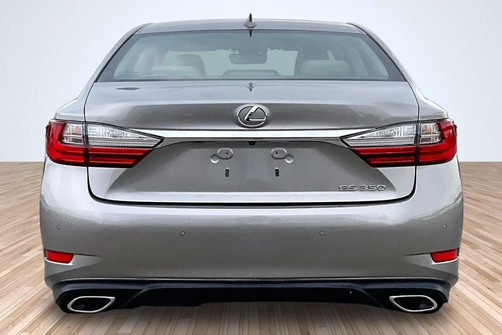 Used 2017 Silver Lexus 350 image 4
