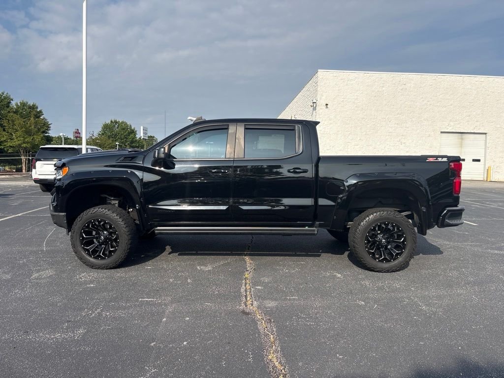 Used 2022 Black Chevrolet RST image 7