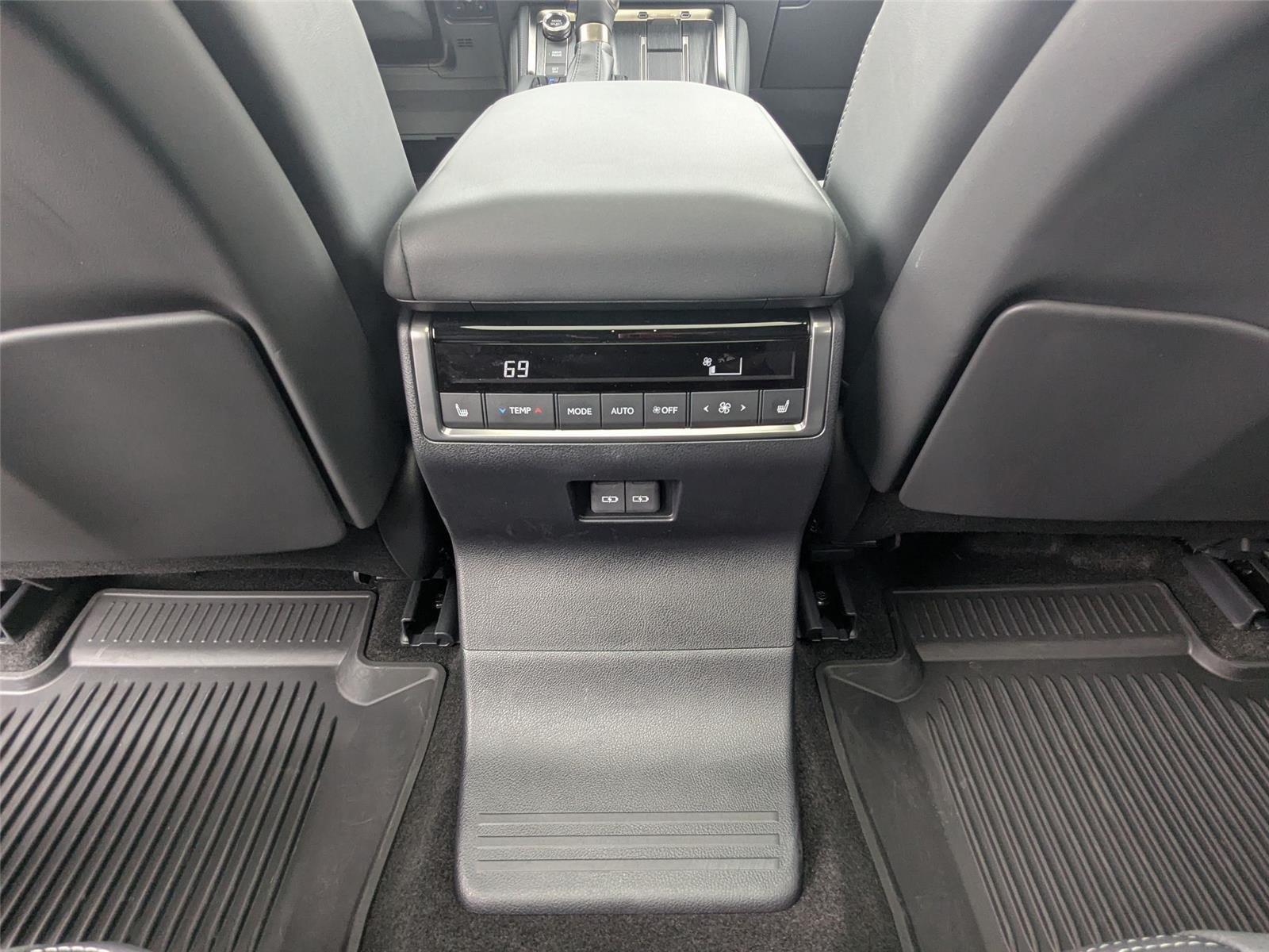 Used 2026 Incognito Lexus GX 550 Luxury + image 27