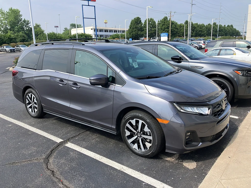 Certified Used 2026 Modern Steel Metallic Honda EX-L image 31