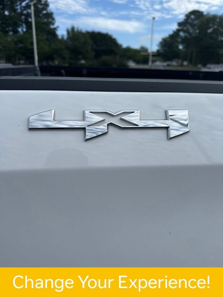 Used 2022 Summit White GMC SLT image 7