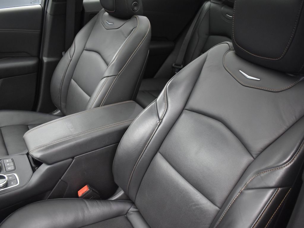 2023 CADILLAC XT4 - Image 12