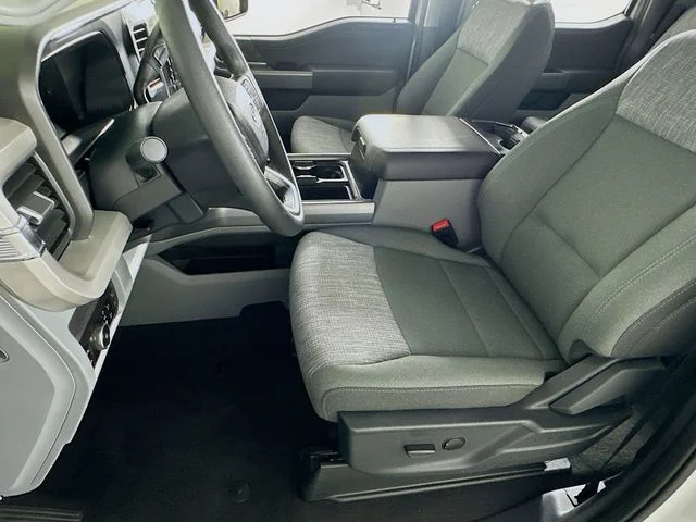 New 2026 White Ford XLT image 9