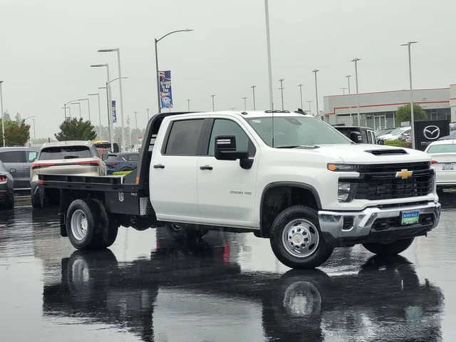 2025 Chevrolet Silverado 3500 HD Chassis Cab Work Truck