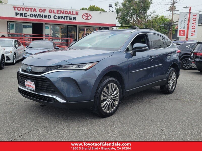 2022 Toyota Venza XLE Hybrid AWD's photo