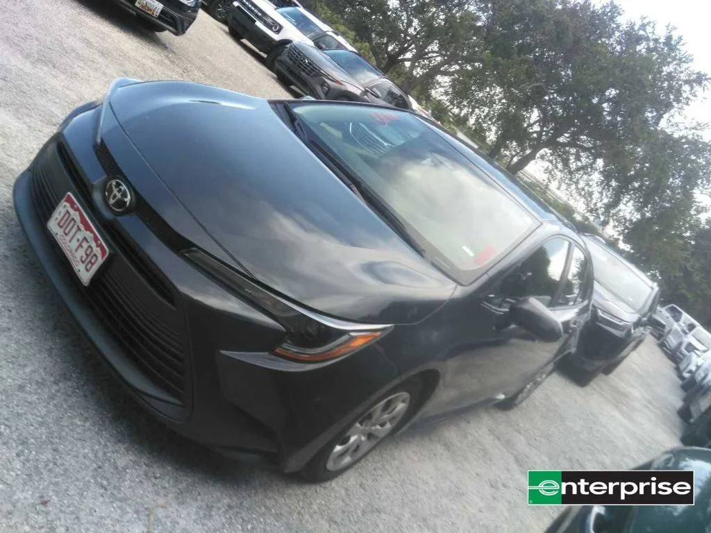Used 2024  Toyota LE image 1