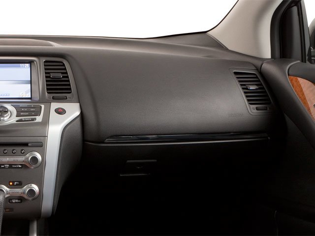 Used 2013 Super Black Clearcoat Nissan LE image 20