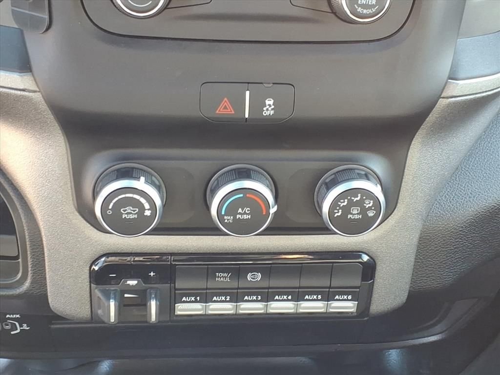 2023 RAM 3500 - Image 10