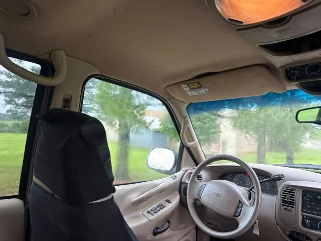 Used 2002 Beige Ford XLT image 33