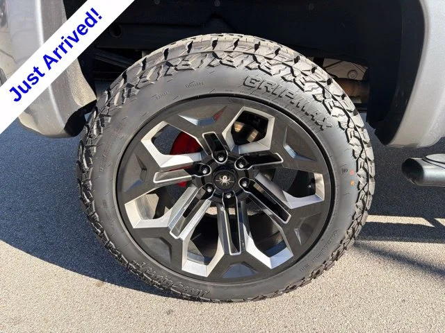 Used 2022 Gray GMC Denali image 23