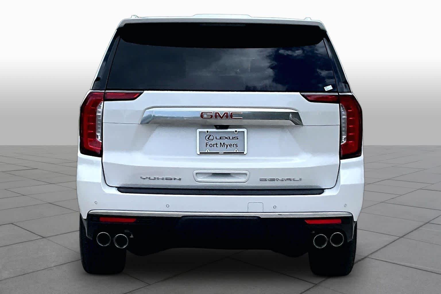Used 2023 White Frost Tricoat GMC Denali image 5