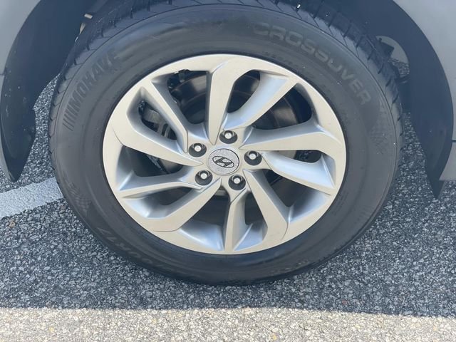 Used 2018 Silver Hyundai SEL image 7