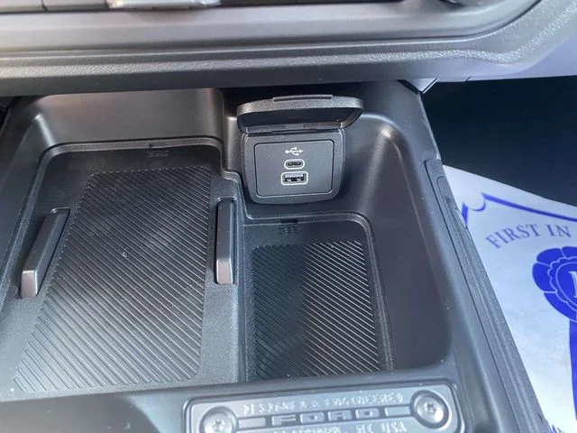 New 2026 Avalanche Gray Ford Outer Banks image 17