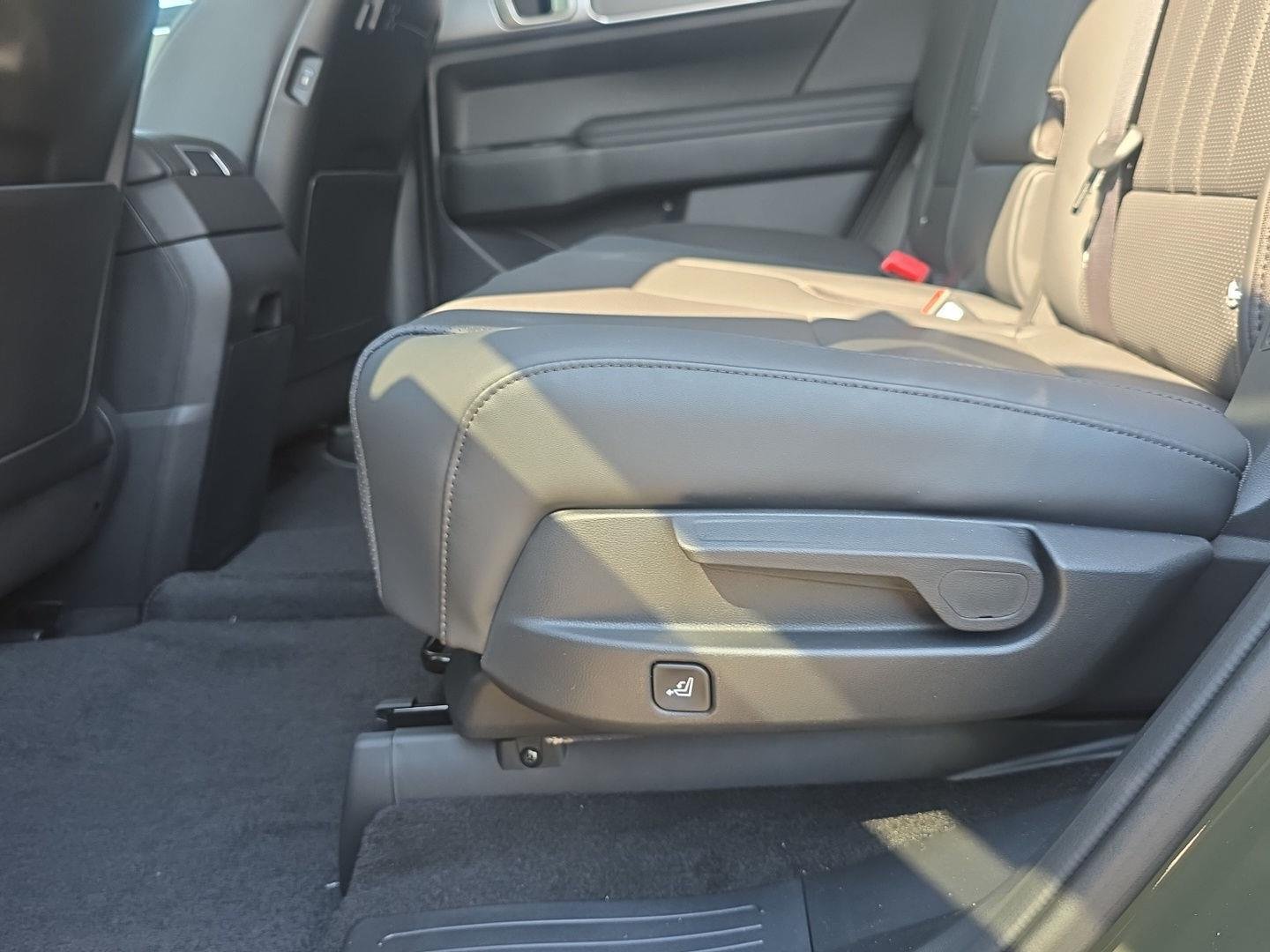 New 2026 Rockwood Green Hyundai SEL image 22