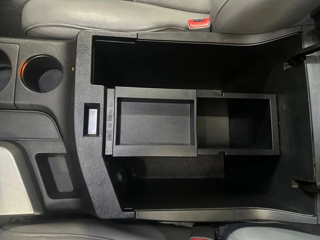Used 2014 Black Toyota Limited image 26