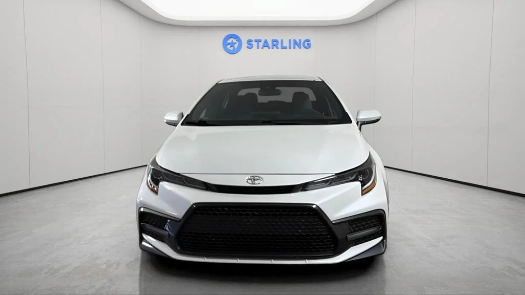 Used 2022 Off-white Toyota SE image 15