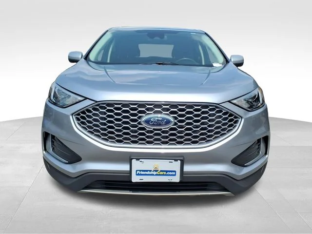 Used 2024 Silver Ford SEL image 15