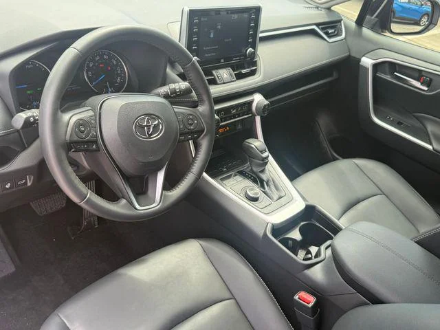 Certified Used 2021 SILVER SKY METALLIC Toyota Hybrid XLE Premium image 12