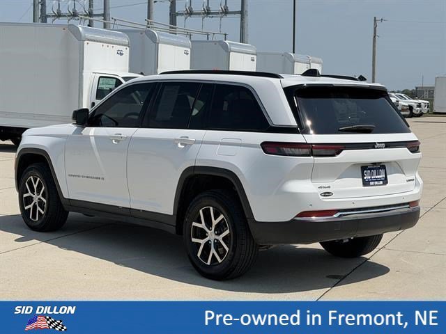 Used 2024 Bright White Clearcoat Jeep Limited image 7