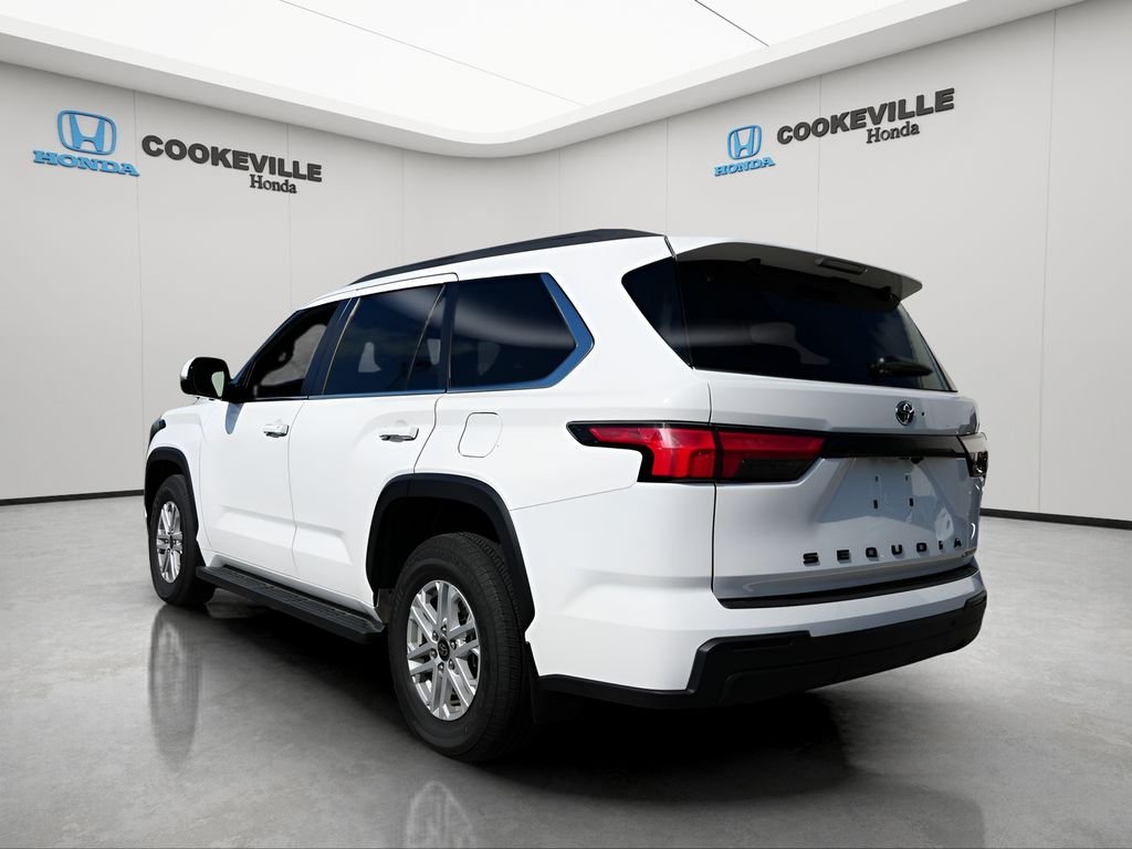 Used 2026 Ice Cap Toyota SR5 image 9