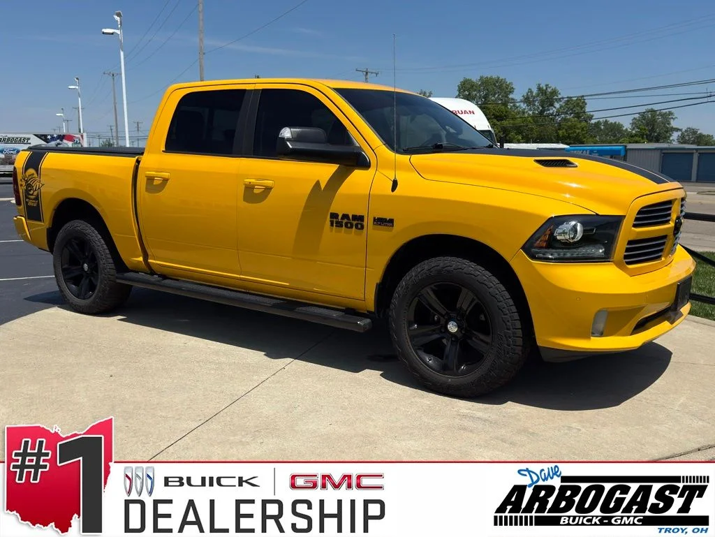 2016 RAM 1500 Sport 4x4 Crew Cab 5'7's photo