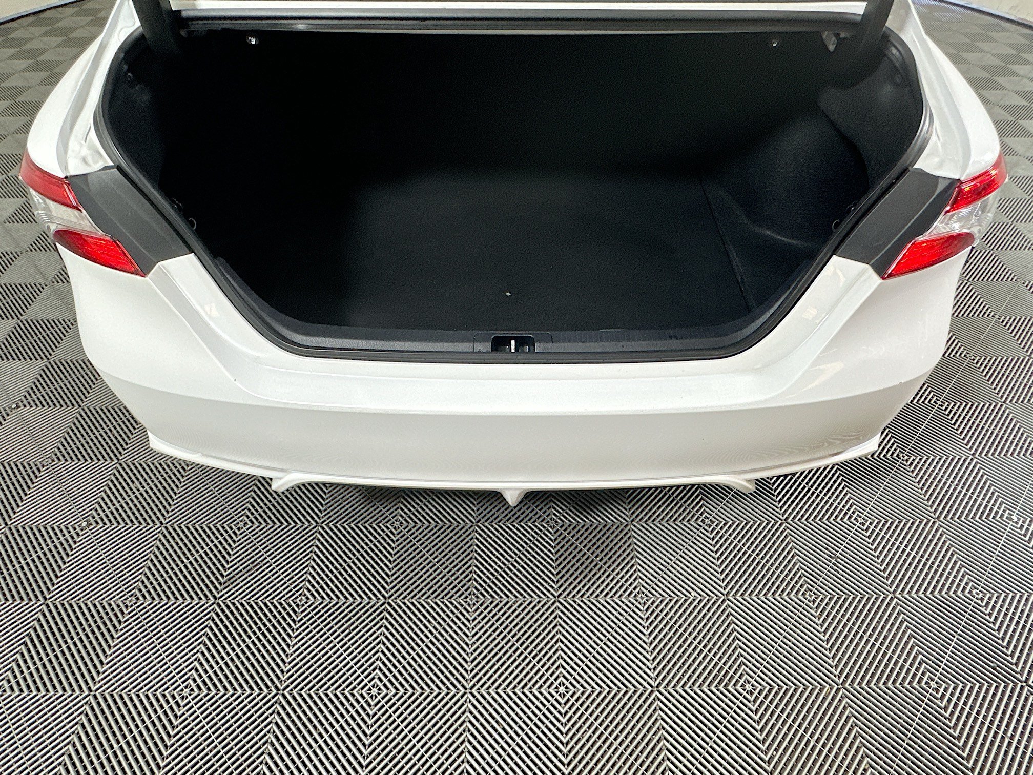 Used 2020 Super White Toyota SE image 30
