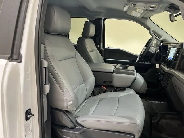 New 2026 Oxford White Ford F-350® XL image 22