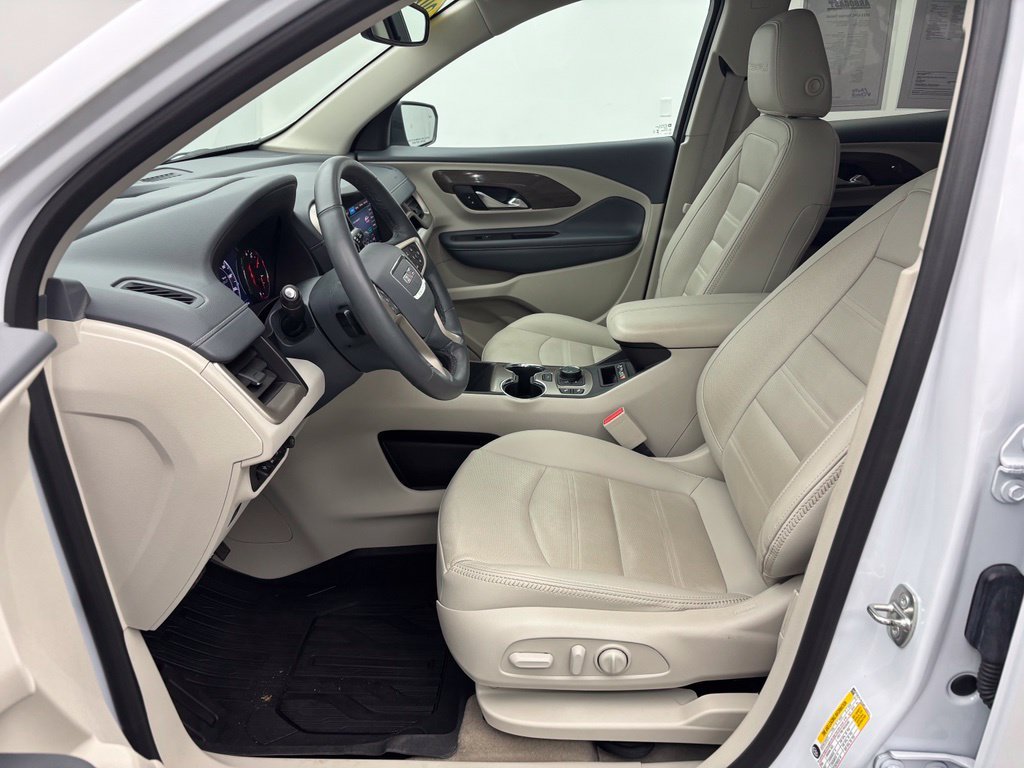 Certified Used 2023 White Frost Tri-Coat GMC Denali image 23