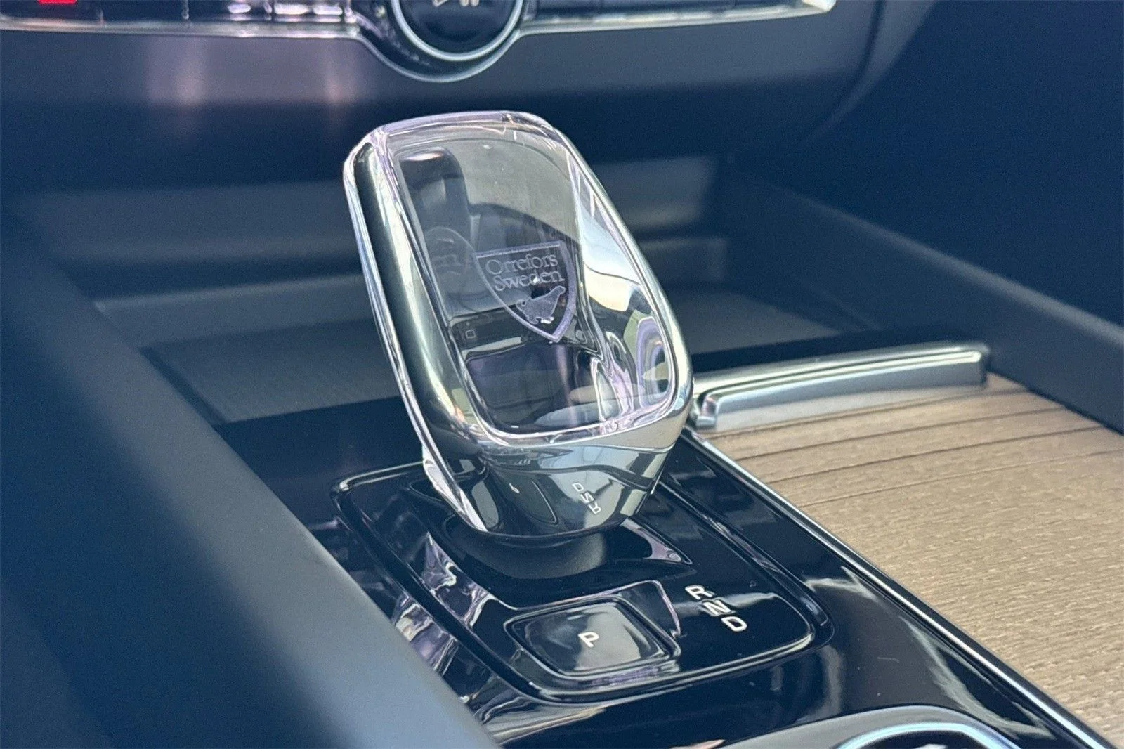 2026 Volvo XC60 Plus - Photo 23