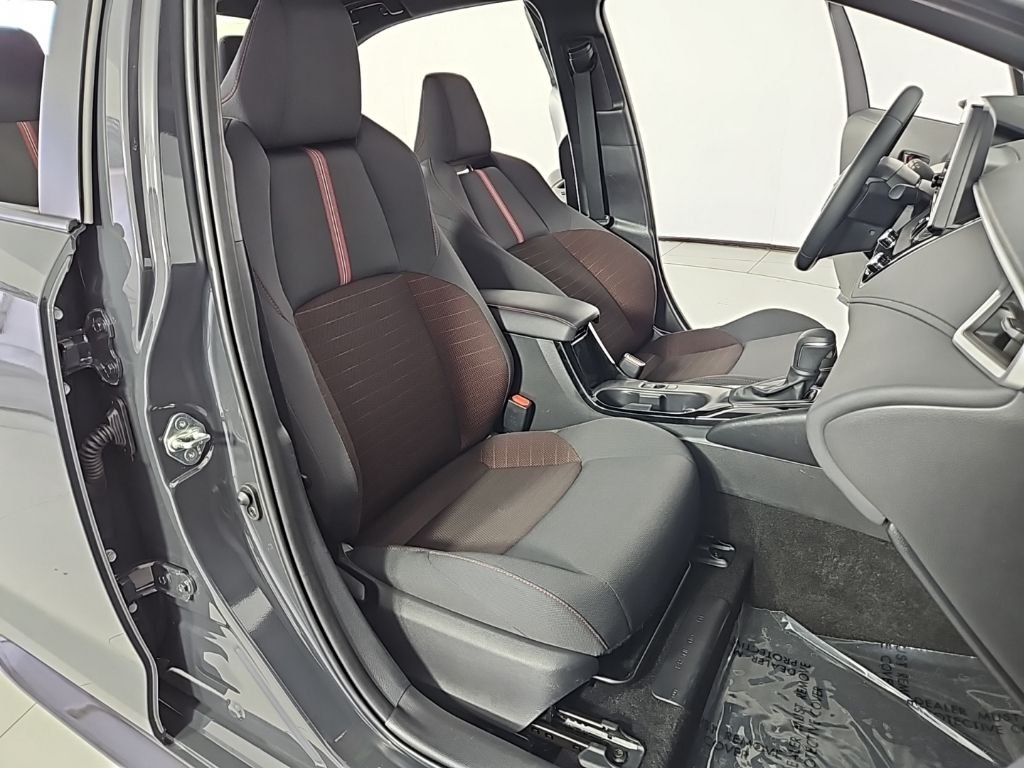 Used 2023  Toyota SE image 18