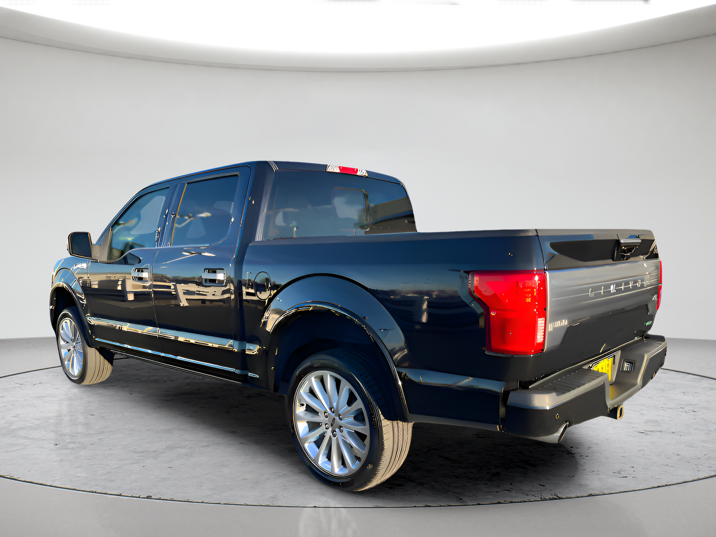 Used 2020 Black Ford Limited image 6
