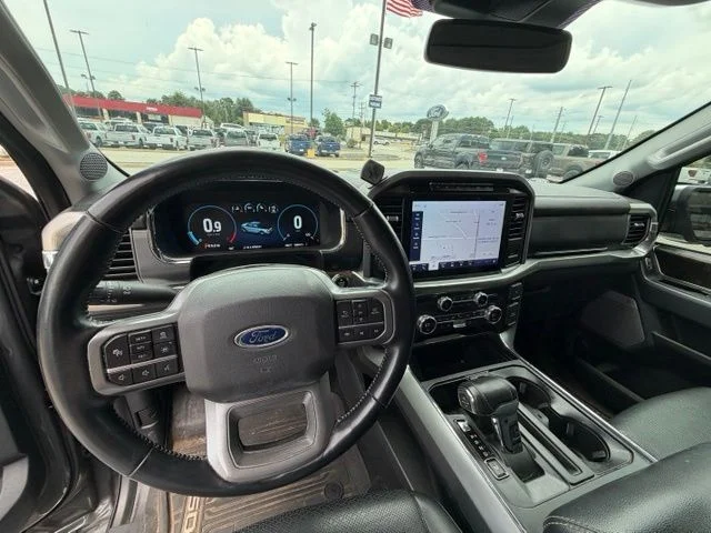 Used 2021 Gray Ford Lariat image 10