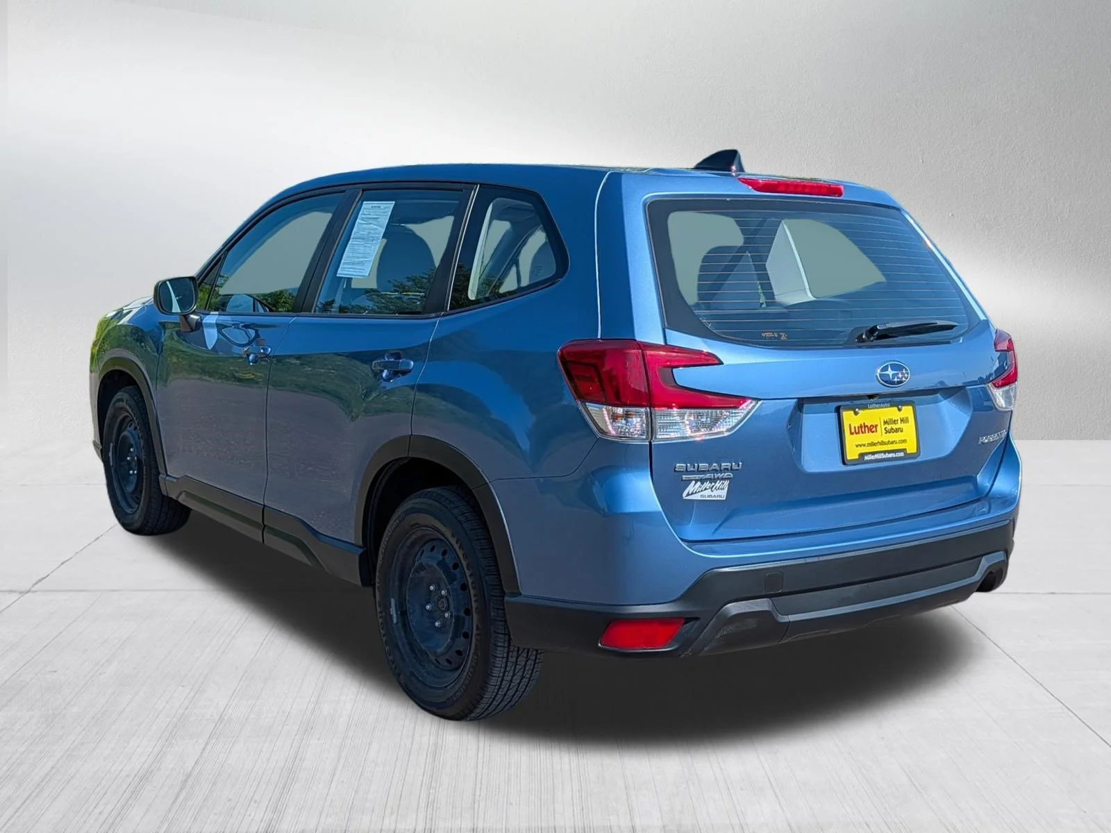 Used 2024 Horizon Blue Pearl Subaru 4DR CVT image 5